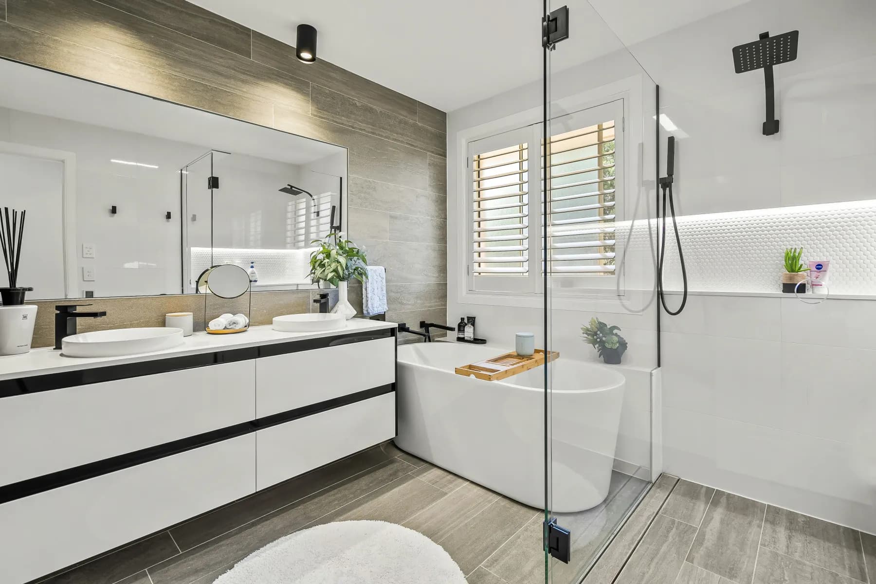 Clean modern bathroom with a freestanding tub